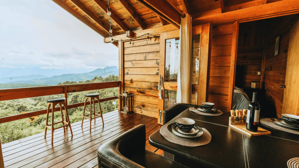 Haustausch statt Hotel: Warum immer mehr Urlauber auf die Alternative setzen Ferienhaus (über Amar Preciado)